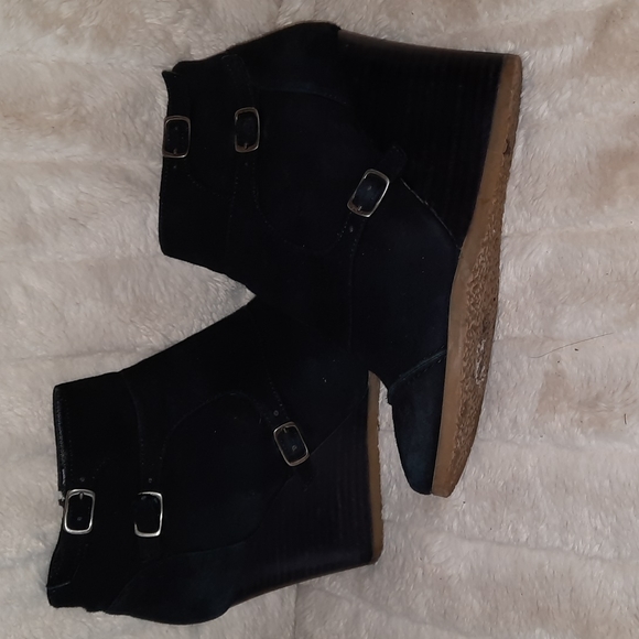 J. Crew suede leather wedge heel booties size 8 - Picture 2 of 4